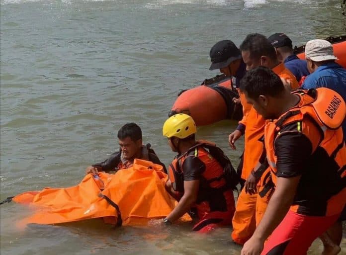 korban_hanyut_di_sungai_belawan_belakang_pdam_tirtanadi_sunggal_ditemukan_tewas