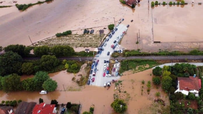 korban_tewas_banjir_yunani_bertambah_menjadi_15_orang