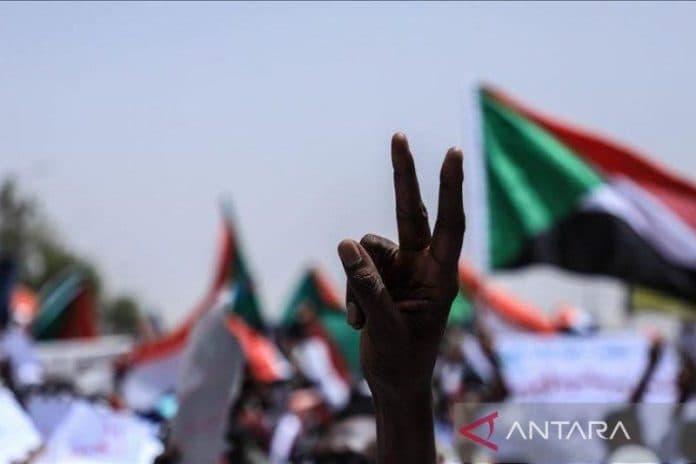 korban_tewas_dalam_konflik_militer_di_sudan_capai_528_orang