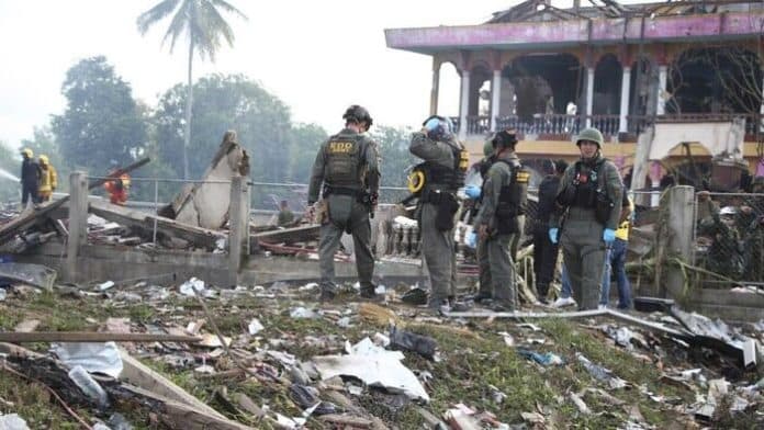 korban_tewas_ledakan_gudang_kembang_api_di_thailand_menjadi_12_orang
