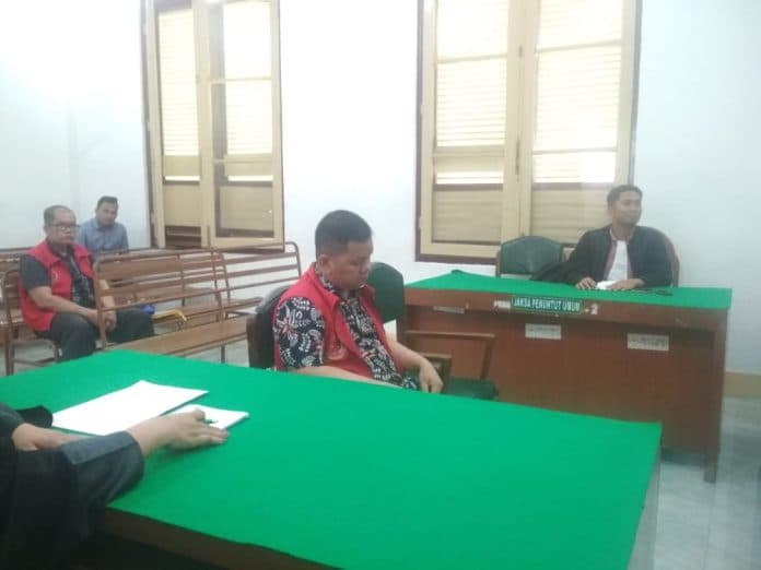 korupsi_biaya_perjalanan_dinas_mantan_wakil_ketua_dprd_tapteng_divonis_4_tahun_penjara