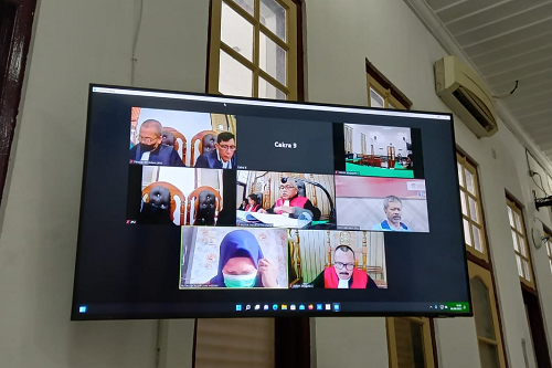 korupsi_dana_csr_mantan_kades_dan_sekdes_medan_estate_dituntut_6_tahun_penjara