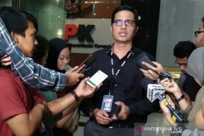 kpk_bantu_polda_sultra_tangani_korupsi_dana_desa_fiktif