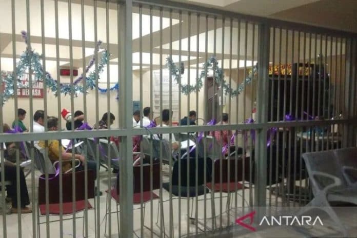 kpk_fasilitasi_ibadah_natal_dan_jam_besuk_untuk_tahanan