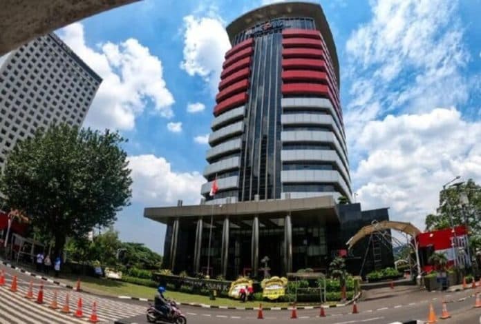 kpk_tetapkan_21_tersangka_dana_hibah_jatim_dan_sita_rp380_juta
