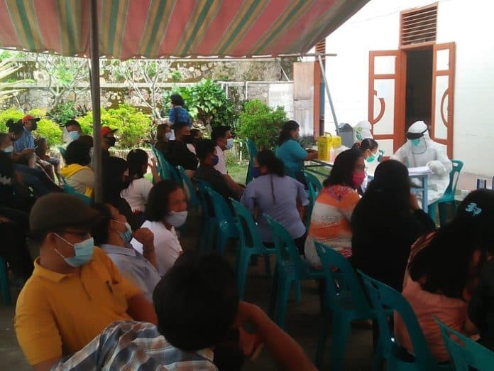 kpps_dan_linmas_kecamatan_balige_gelar_rapid_test