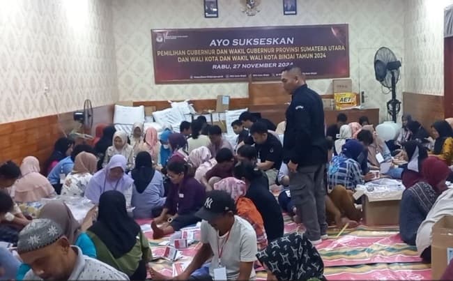 kpu_binjai_temukan_822_kertas_surat_suara_pilkada_2024_yang_rusak