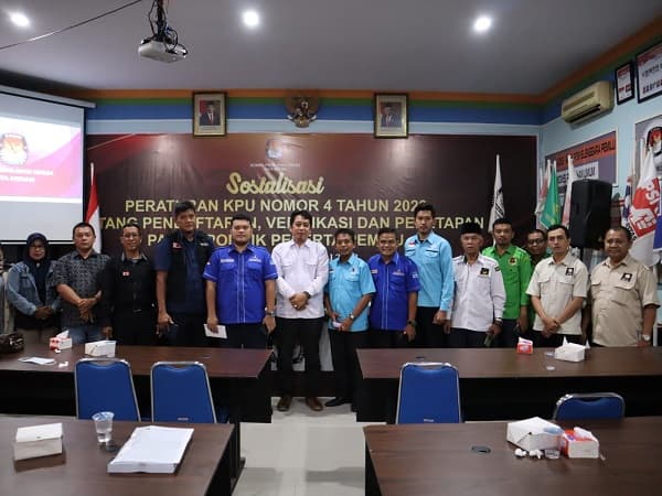 kpu_medan_sosialisasikan_pkpu_4_pendaftaran_parpol_dimulai_senin_di_kpu_ri