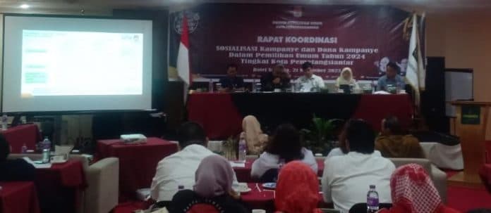 kpu_pematang_siantar_tetapkan_lokasi_pemasangan_apk_berikut_daftarnya