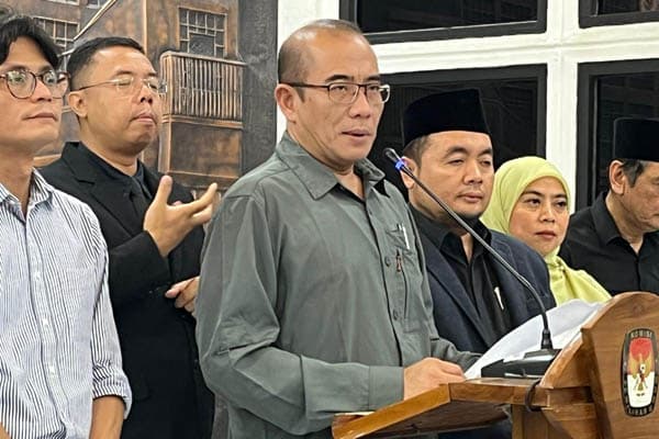 kpu_putuskan_surat_suara_tertukar_sah_untuk_partai