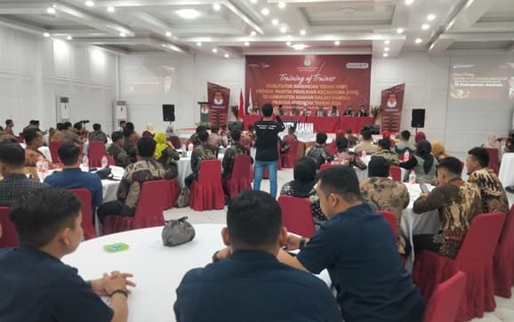kpu_ri_ingatkan_soal_paslon_tunggal_saat_monitor_bimtek_ppk_di_asahan