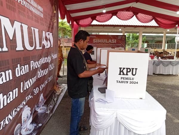 kpu_siantar_gelar_simulasi_pemungutan_dan_penghitungan_suara_kedua
