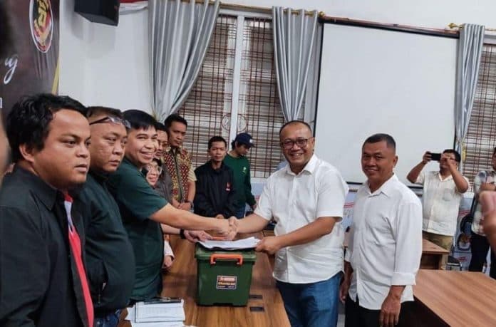 kpu_siantar_keluarkan_sk_perpanjangan_waktu_penyerahan_syarat_dukung_calon_perseorangan