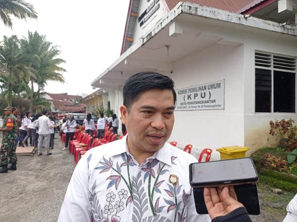 kpu_siantar_tanda_pengenal_saksi_hanya_utusan_partai_caprescawapres_dan_dpd