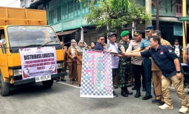 kpu_sibolga_distribusikan_logistik_pilkada_2024_plt_sekda_pemko_siap_fasilitasi