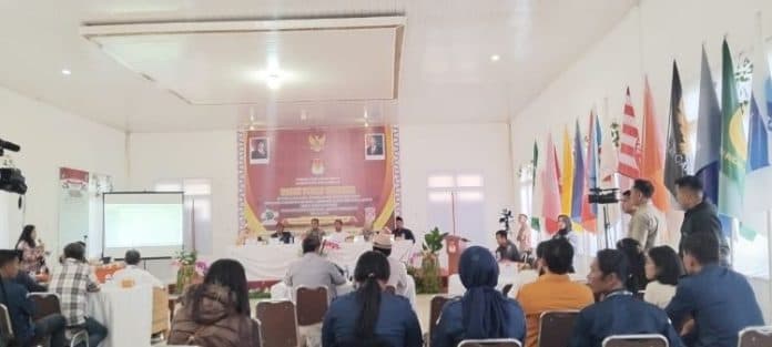 kpu_simalungun_gelar_rekapitulasi_hasil_penghitungan_suara_di_tingkat_kabupaten
