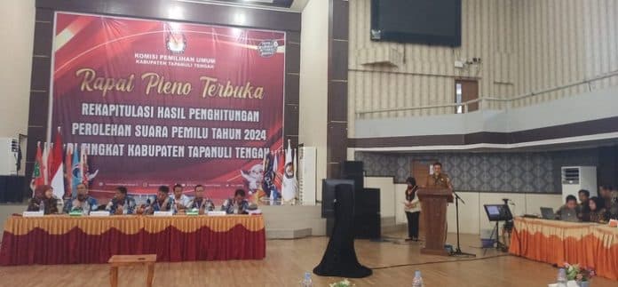 kpu_tapteng_gelar_rekapitulasi_tingkat_kabupaten_diharapkan_berjalan_aman