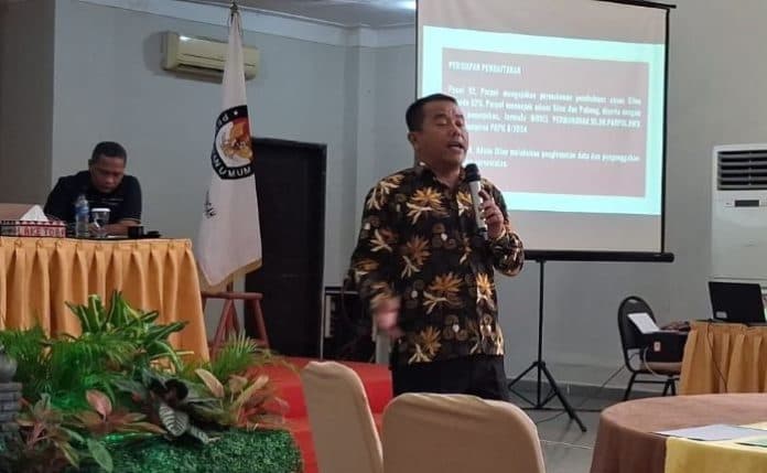 kpu_tapteng_sosialiasikan_persyaratan_pencalonan_bupati_wakil_pada_pilkada_serentak