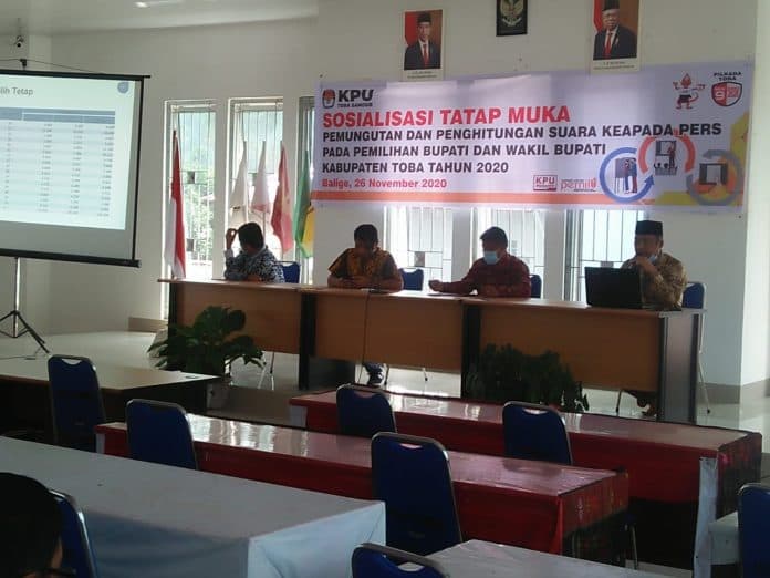 kpu_toba_sosialisasi_pemungutan_dan_penghitungan_suara_masyarakat_wajib_patuhi_prokes