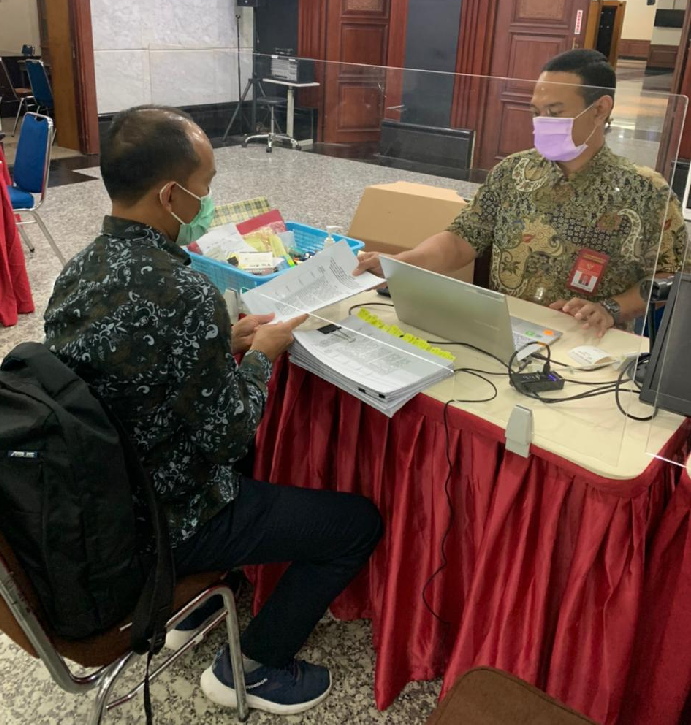 kpud_labuhanbatu_laporkan_hasil_psu_2_tps_ke_mk