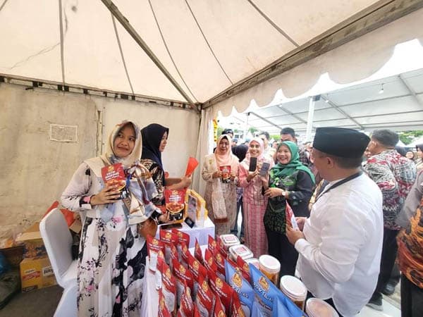 kpw_bi_pematangsiantar_gelar_festival_ekonomi_syariah_di_tanjung_balai
