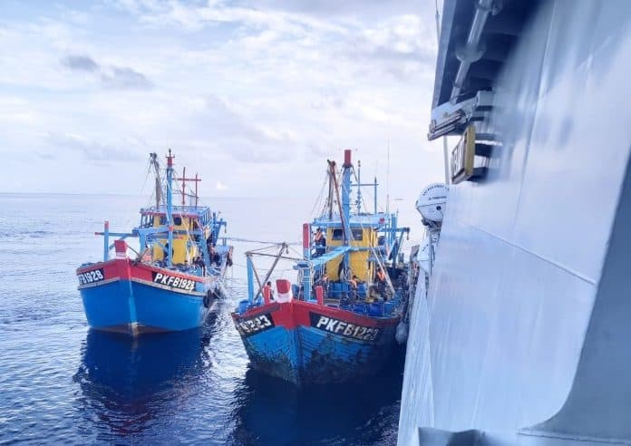 kri_kerambit_627_tangkap_pencuri_ikan_asal_malaysia