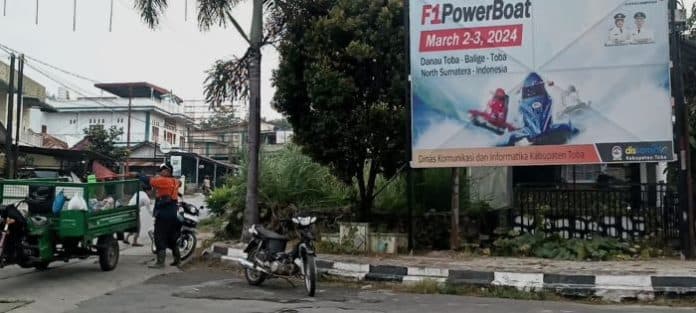 kritik_soal_sampah_oleh_kemenkomarvest_petugas_kebersihan_toba_kecewa