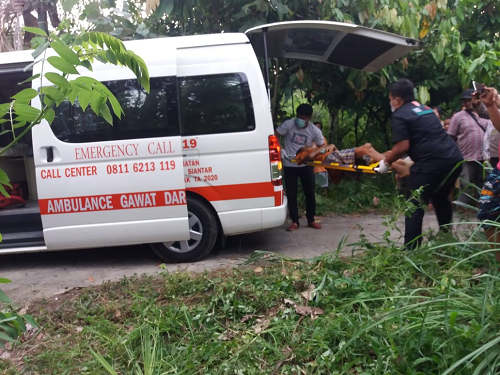 kritis_di_perladangan_pria_ini_dirawat_di_rsud_siantar_tapi_tak_mau_diinfus