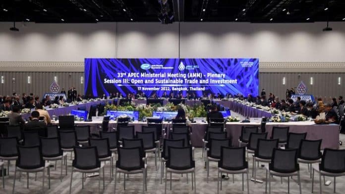 ktt_g20_usai_para_pemimpin_negara_lanjut_ke_ktt_apec