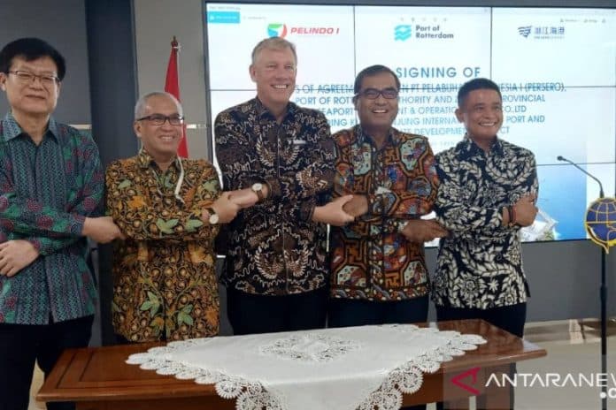 kuala_tanjung_diharap_jadi_pelabuhan_kelas_dunia