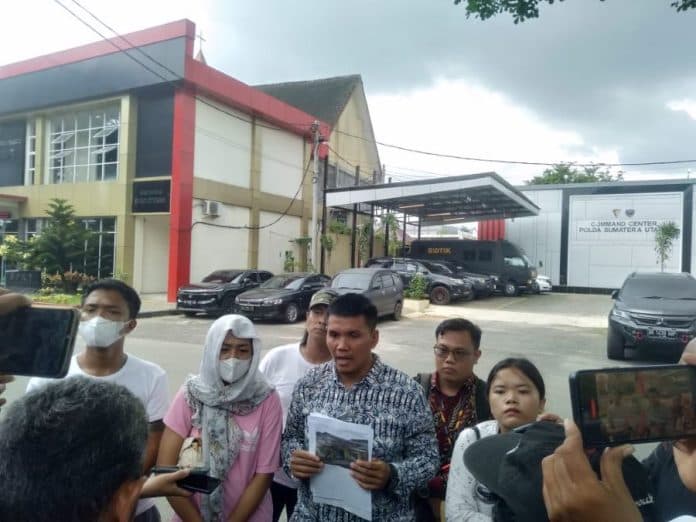 kuasa_hukum_keempat_korban_kebakaran_ditemukan_meninggal_dengan_posisi_berbaris