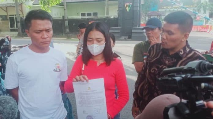kuasa_hukum_rekonstruksi_pembakaran_rumah_wartawan_di_karo_terlalu_banyak_kejanggalan