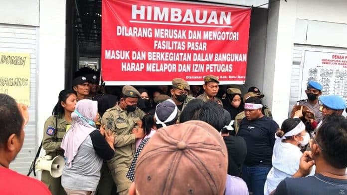 kuasa_hukum_tp3d_minta_kadisnaker_perindag_batu_bara_hormati_3_hasil_kesepakatan