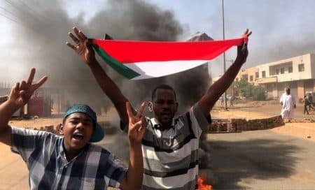 kudeta_militer_di_sudan_diprotes_7_orang_tewas