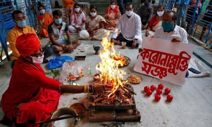 kuil_dibuka_lagi_di_india_tanpa_percikan_air_suci