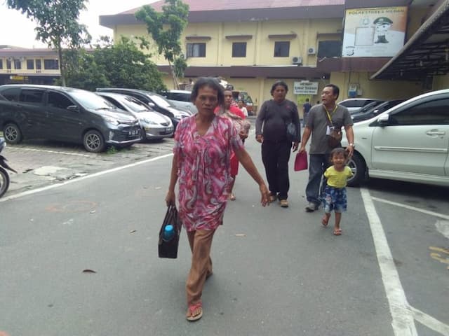 kuli_bangunan_tewas_dimassa_keluarga_lapor_ke_polrestabes_medan