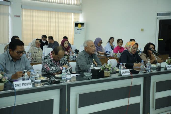 kunjungan_kerja_komisi_e_dprd_sumut_ke_asahan_bahas_human_trafficking