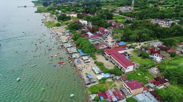 kunjungan_wisatawan_pasir_putih_meningkat_drastis