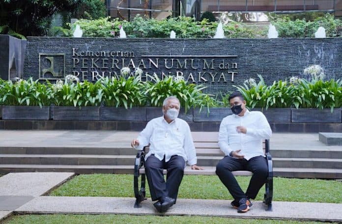 kunjungi_menteri_pupr_bobby_nasution_minta_pembangunan_besar_di_medan_gunakan_apbn