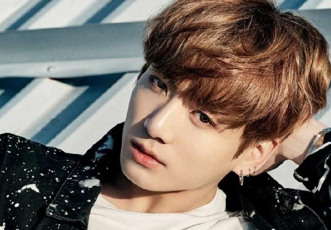 kunjungi_pusat_wabah_itaewon_personil_bts_junkook_negatif_corona
