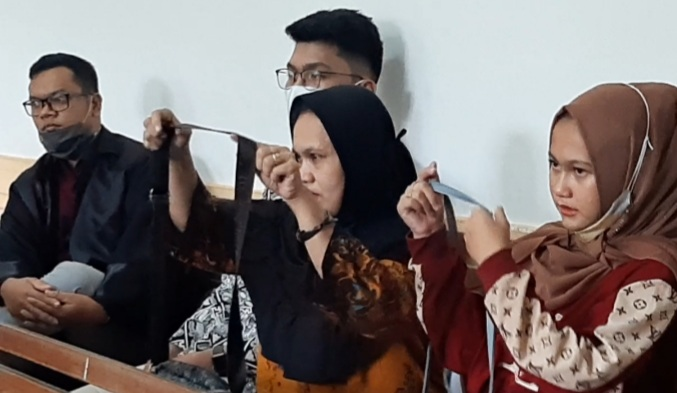 kurang_banyak_dikasih_duit_rahim_si_anak_durhaka_pukuli_ibunya