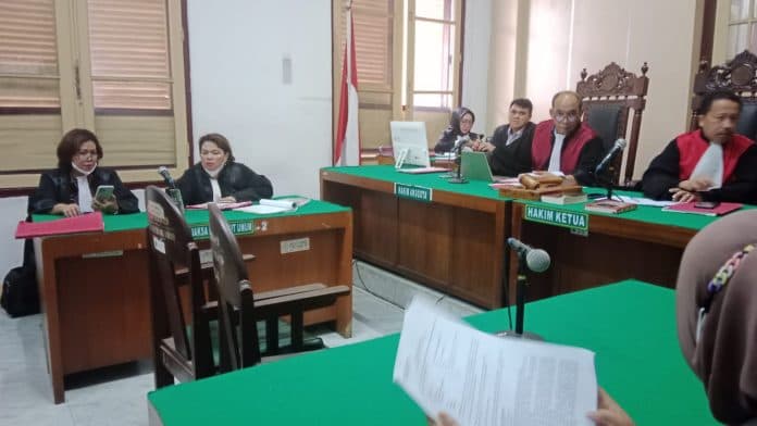 kurir_sabu_2_kg_dituntut_10_tahun_penjara_denda_rp1_miliar
