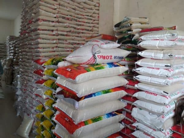 kurun_waktu_satu_bulan_harga_beras_premium_naik_427_persen
