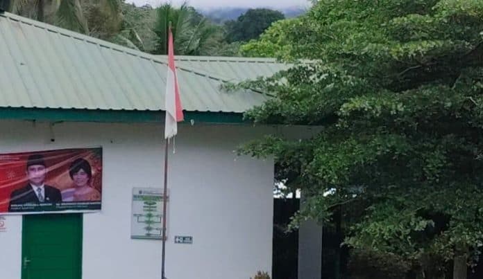 kusam_dan_robek_bendera_merah_putih_di_puskesmas_buntu_raja_dairi_jadi_sorotan