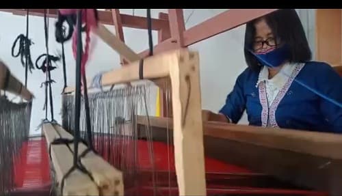 kyan_ulos_siantar_merajut_asa_di_tengah_pandemi