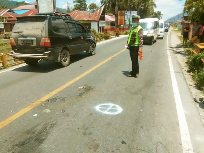 laga_kambing_di_jalur_tarutung_pahae_satu_tewas_2_luka_luka