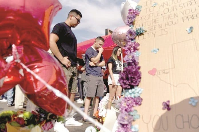 lagi_3_tewas_dan_23_terluka_akibat_penembakan_di_chicago_as