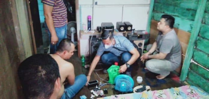 lagi_nyabu_kena_gerebek_tiga_sekawan_nyangkut_di_polsek
