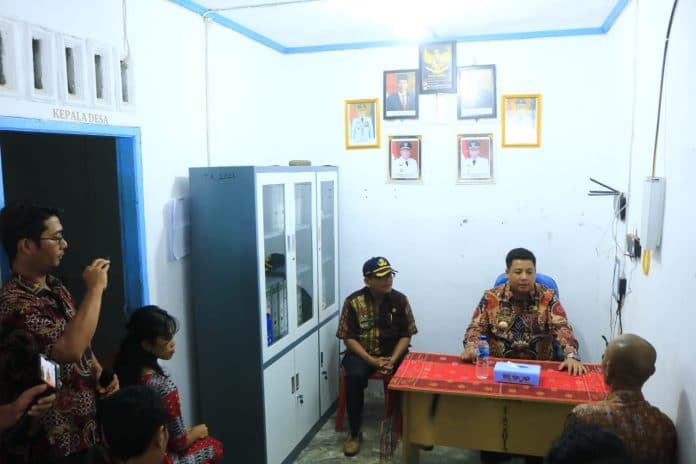 laksanakan_program_bunga_desa_bupati_samosir_setiap_desa_harus_mendapat_pemerataan_pembangunan