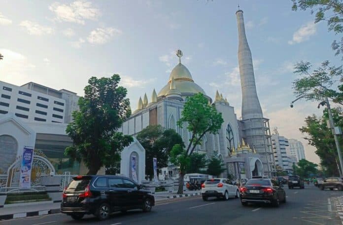 laksanakan_shalat_id_perdana_masjid_agung_sumut_siap_tampung_7_ribu_jamaah